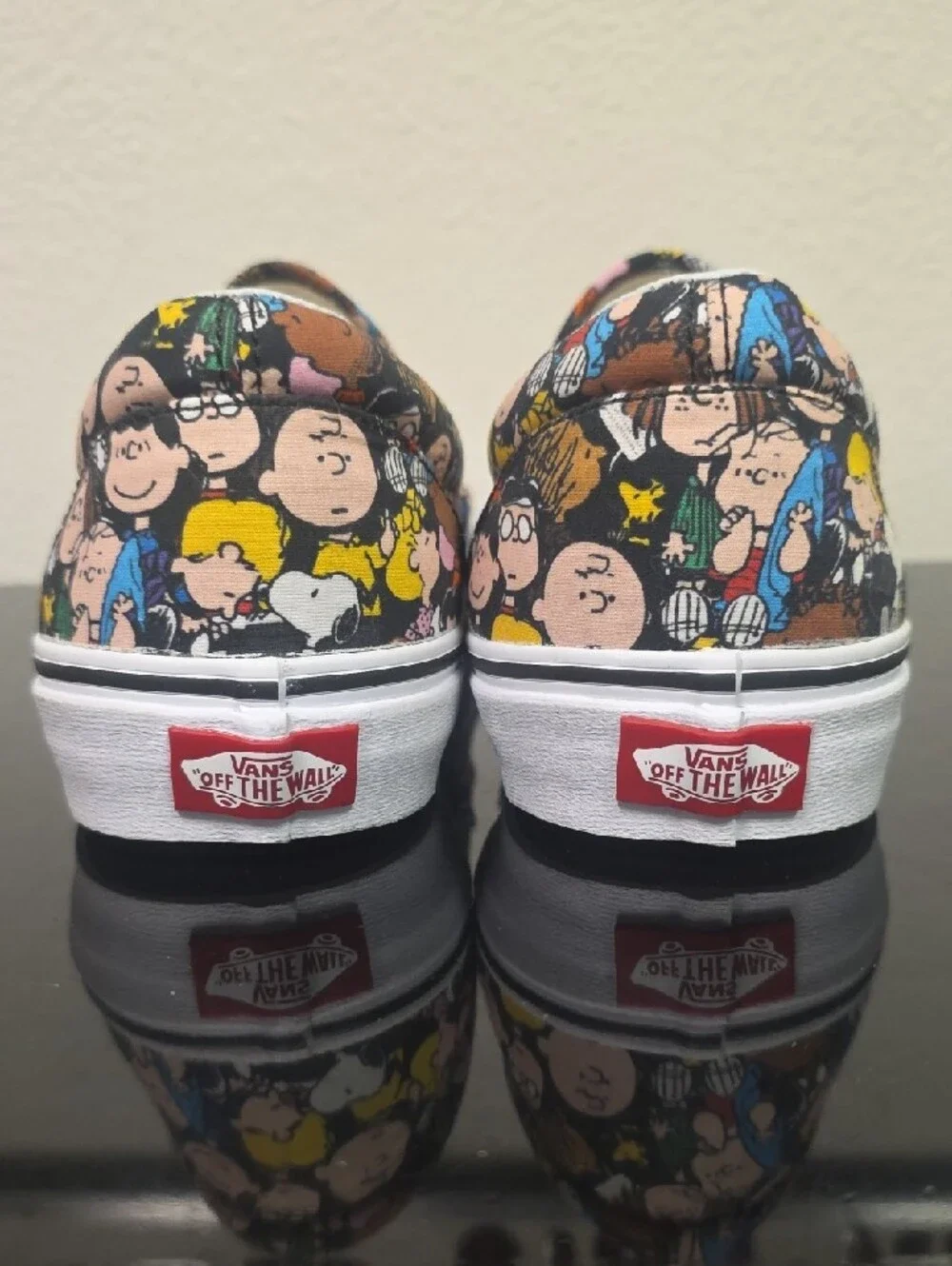 Vans x Peanuts The Gang Classic Slip-On Men’s 8.5 Women’s 10 New